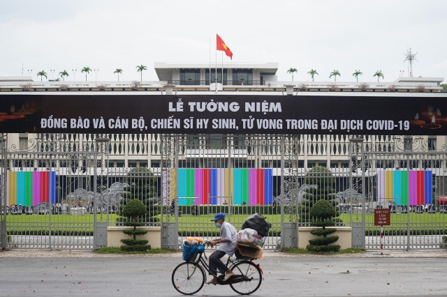 D:\Inetpub\vhosts\nguoiphattu.vn\httpdocs\Upload\news\2021\11\nguoiphattu-com tuong niem nan nhan covid-190.jpg